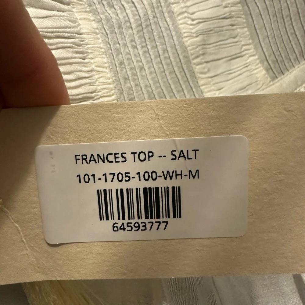 Elegant Cream Women's Top - Picture 6 of 6